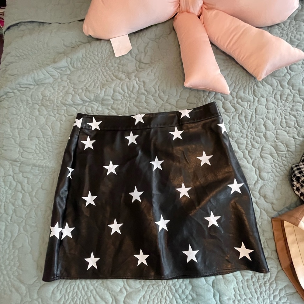 Black Star Patterned Skirt